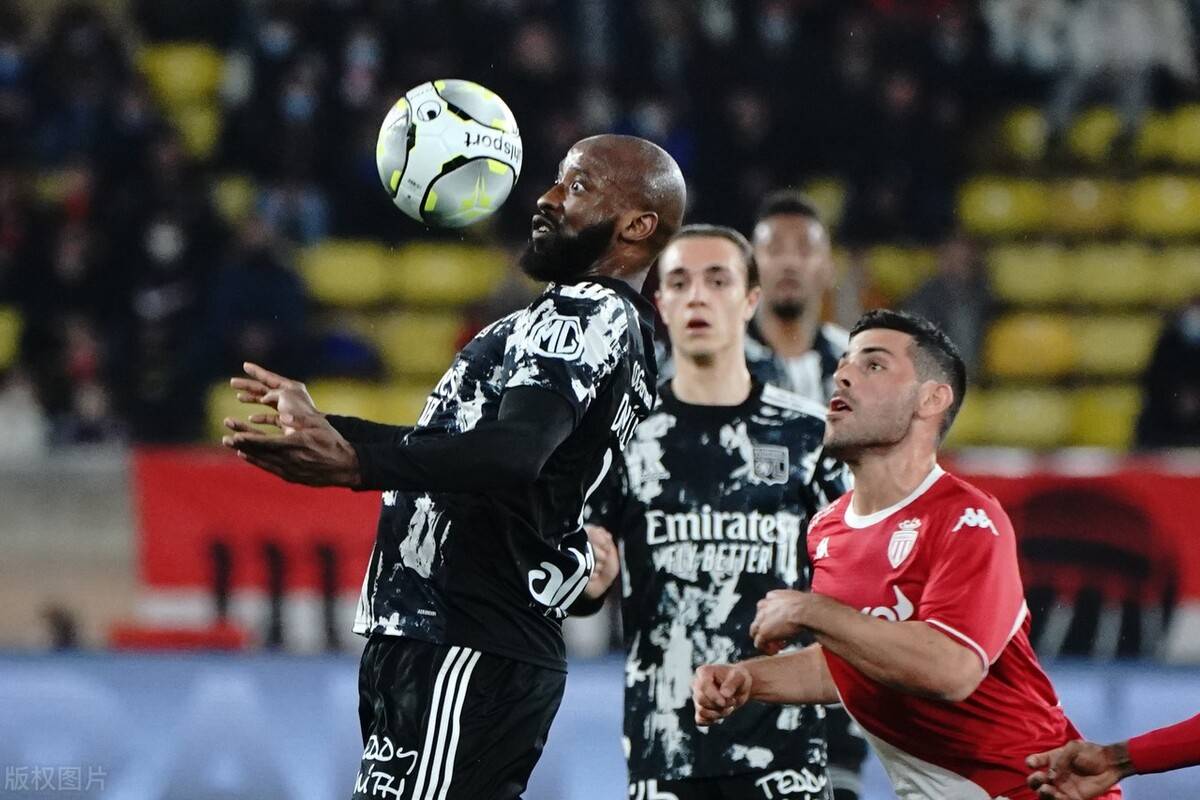 问鼎娱乐-包含从TheShy与30激战澳大利亚队分钟到今晚切尔西官宣签约——法国杯节点到来，皇家马德里围绕意甲门线救险的词条